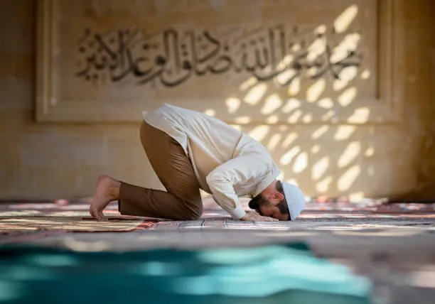 الأوقاف تسمح بالاعتكاف في المساجد من الفجر وحتى الشروق