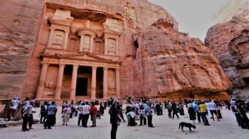 462 مليون دولار عائدات السياحة خلال شهري 2022