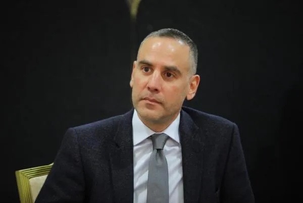 الساكت ردا على الخصاونة: خلل الميزان التجاري تفاقم بعد قرار التعرفة الجمركية