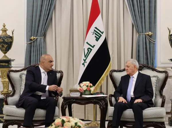 الخصاونة والرئيس العراقي يؤكدان عمق العلاقة بين البلدين