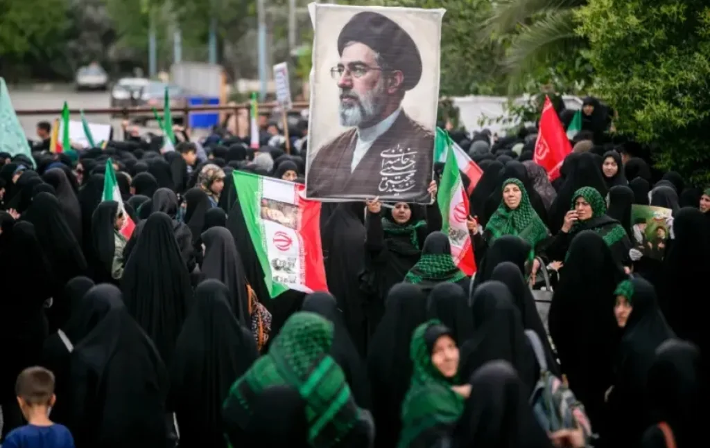 تسنيم: إيران ترفض ربط الإفراج عن أصولها المجمدة بالملف النووي