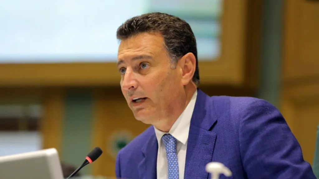 الصفدي يطالب الحكومة بدعم المتقاعدين العسكريين