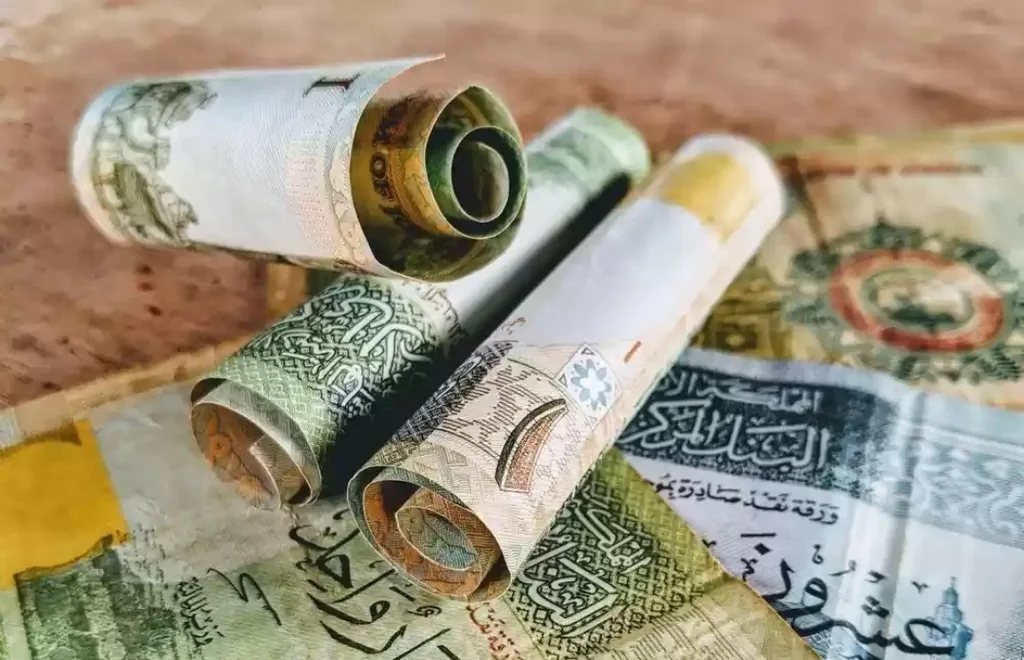 بنوك تفرض سطوتها على الاردنيين وترفع اقساط القروض على الرغم من قرار محكمة التمييز
