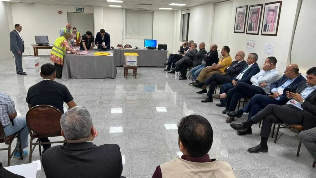 فتحي الجغبير رئيساً لـ غرفة صناعة عمان.. وكتلة انجاز تحصد معظم المقاعد
