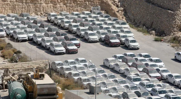 التخليص على 4500 مركبة من “حرة الزرقاء” في أيار