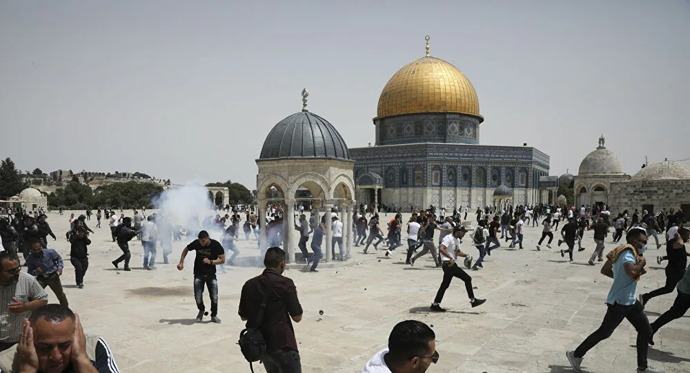 كتاب عن التهديدات الإسرائيلية للمقدسات الإسلامية والمسيحية في القدس