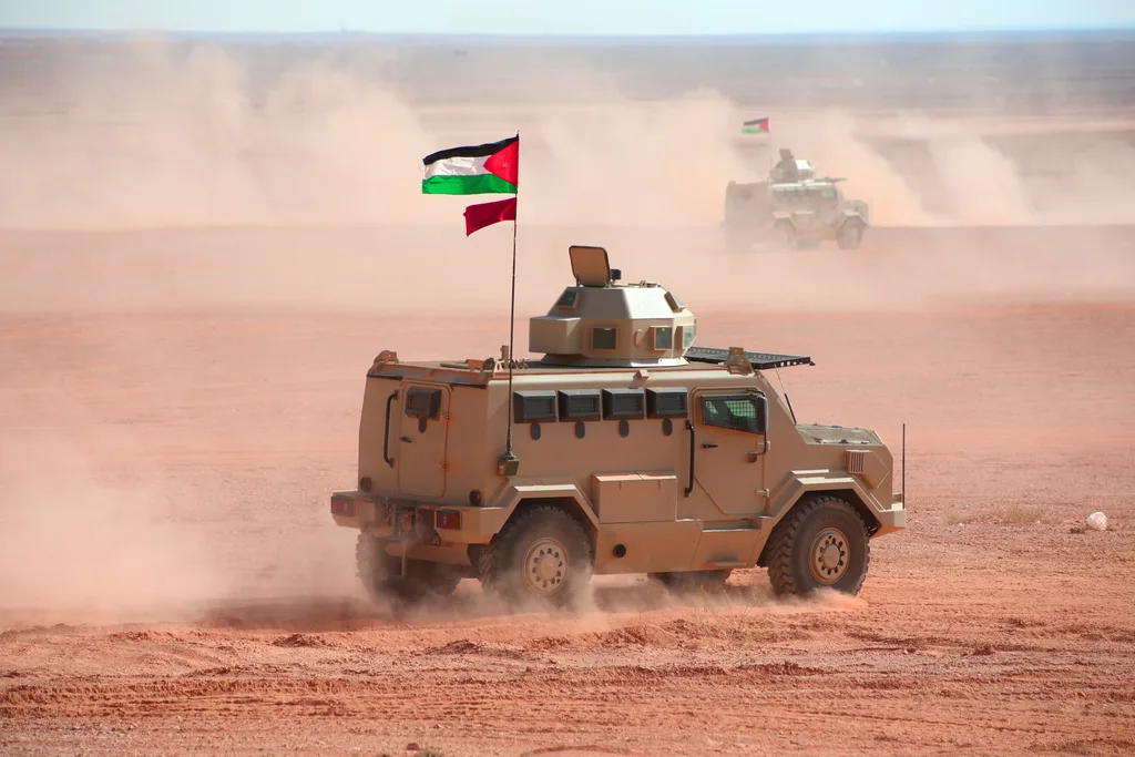صحيفة الشرق الأوسط: الجيش الأردني رصد مجموعات محلية متعاونة لتهريب المخدرات