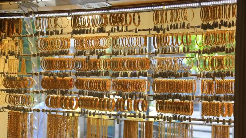 قفزة كبيرة بأسعار الذهب في السوق المحلي السبت