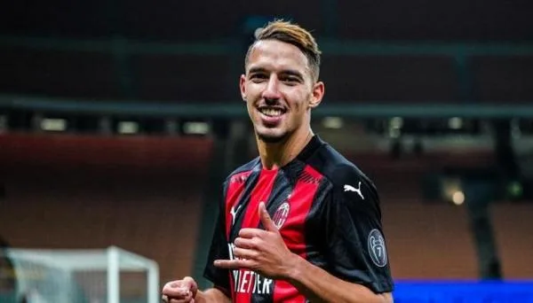 نجم عربي قد يزامل محمد صلاح في ليفربول