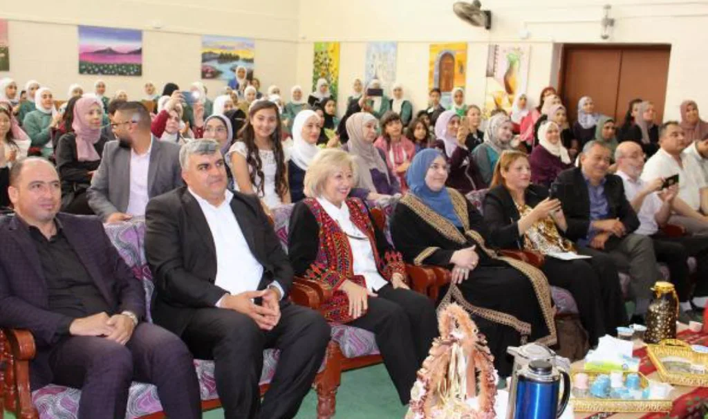 وزيرة الثقافة تفتتح فعاليات اليوم الثقافي في إربد