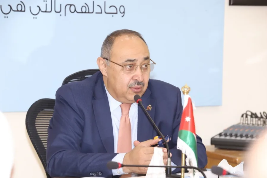 دودين : نحو 4 ملايين مطعوم نهاية نيسان و نتعامل مع الشركات الرسمية