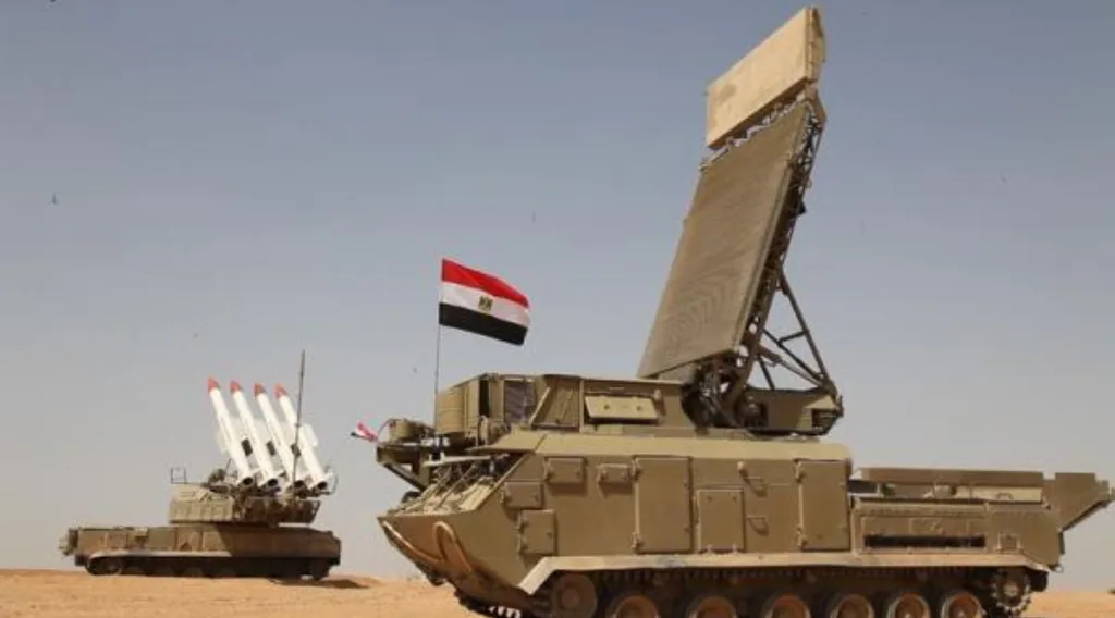 إسقاط جسم طائر على بعد 2 كم من سواحل مدينة دهب المصرية