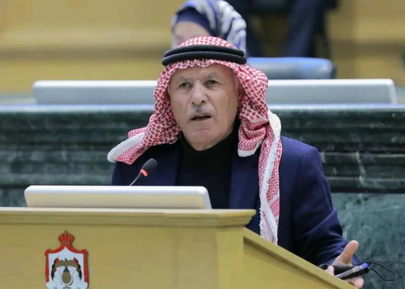 العرموطي: 2212 مرشد تربوي في المدارس الحكومية.. والحكومة: ملتزمون بالمخصصات المرصودة