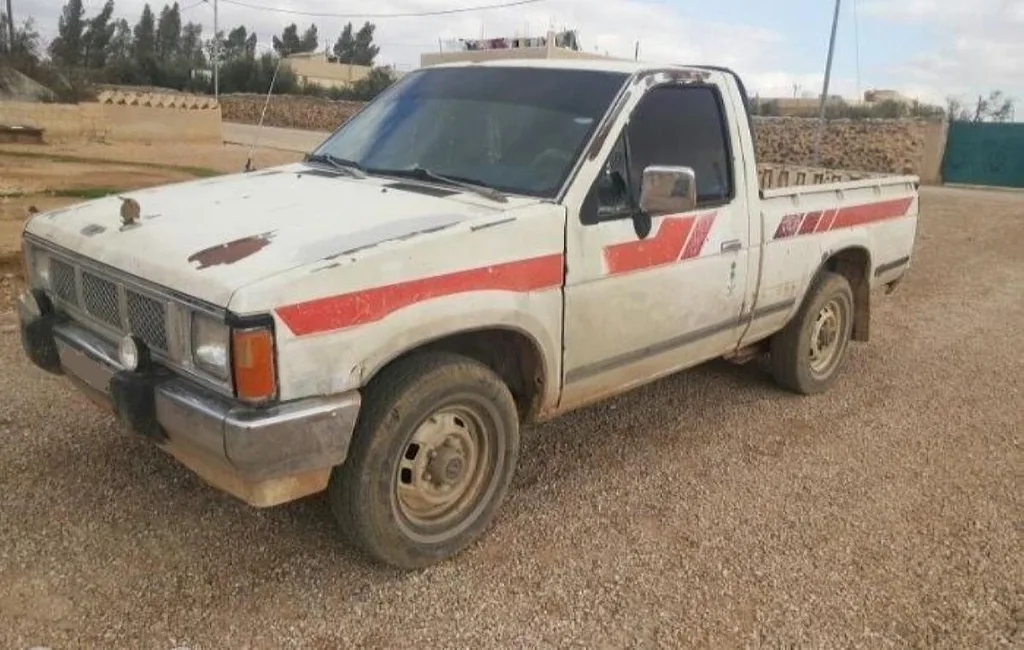 ضبط (بكم) يحمل 21 شخصا