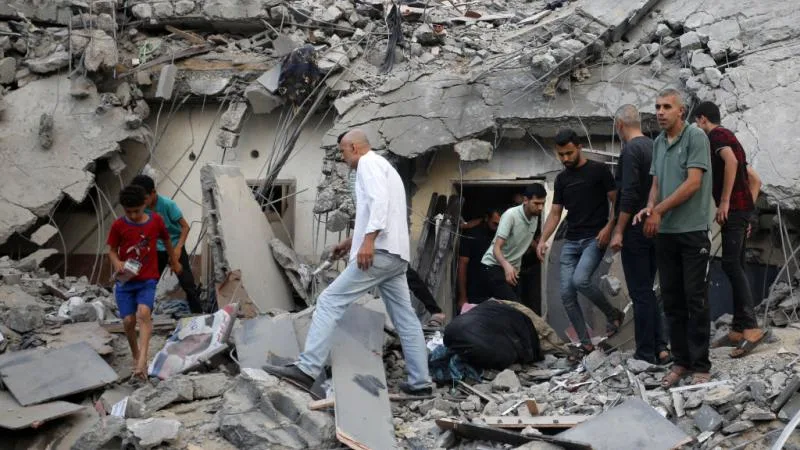 13 شهيدا جراء قصف الاحتلال عدة مناطق في قطاع غزة