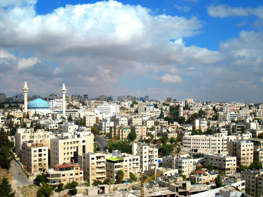 الأردن.. أجواء لطيفة الحرارة نهارا وباردة ليلا الأحد