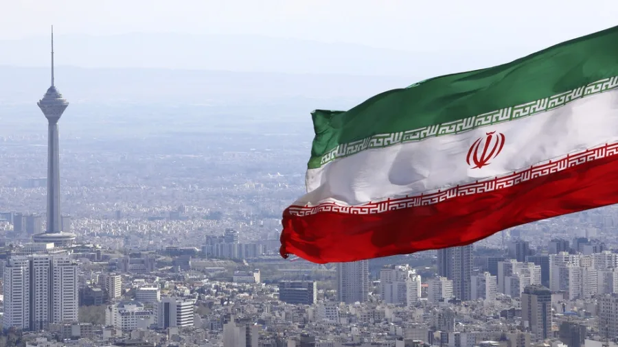 تأسيس مجلس قيادة مؤقت في إيران اليوم