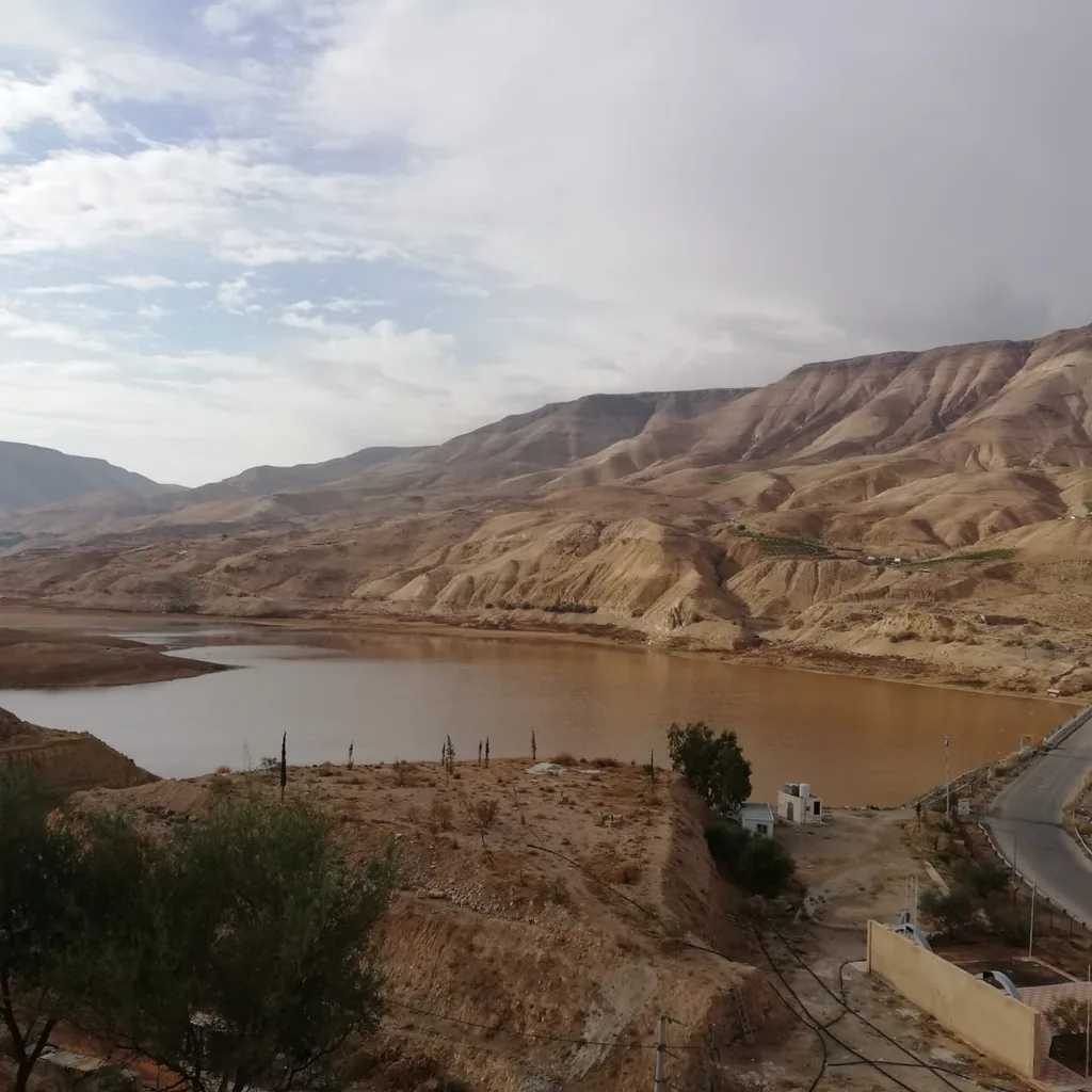 (4) ملايين متر مكعب دخلت السدود خلال 24 ساعة