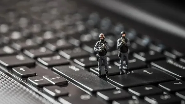 الأمن: لا جيش إلكتروني في الأردن