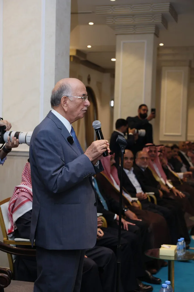 صورة من المعرض