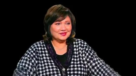 فنانة مصرية تكشف عن زواجها سراً لـ10 سنوات .. وتوضح حقيقة  زفافها  القريب