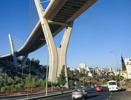 العثور على جثة عشريني اسفل جسر عبدون