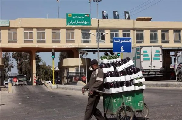 أسعار الخضار والفواكه في السوق المركزي الثلاثاء