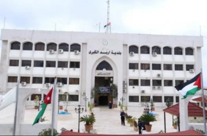 بلدية إربد تعاملت مع 48 شكوى منذ بدء المنخفض الجوي