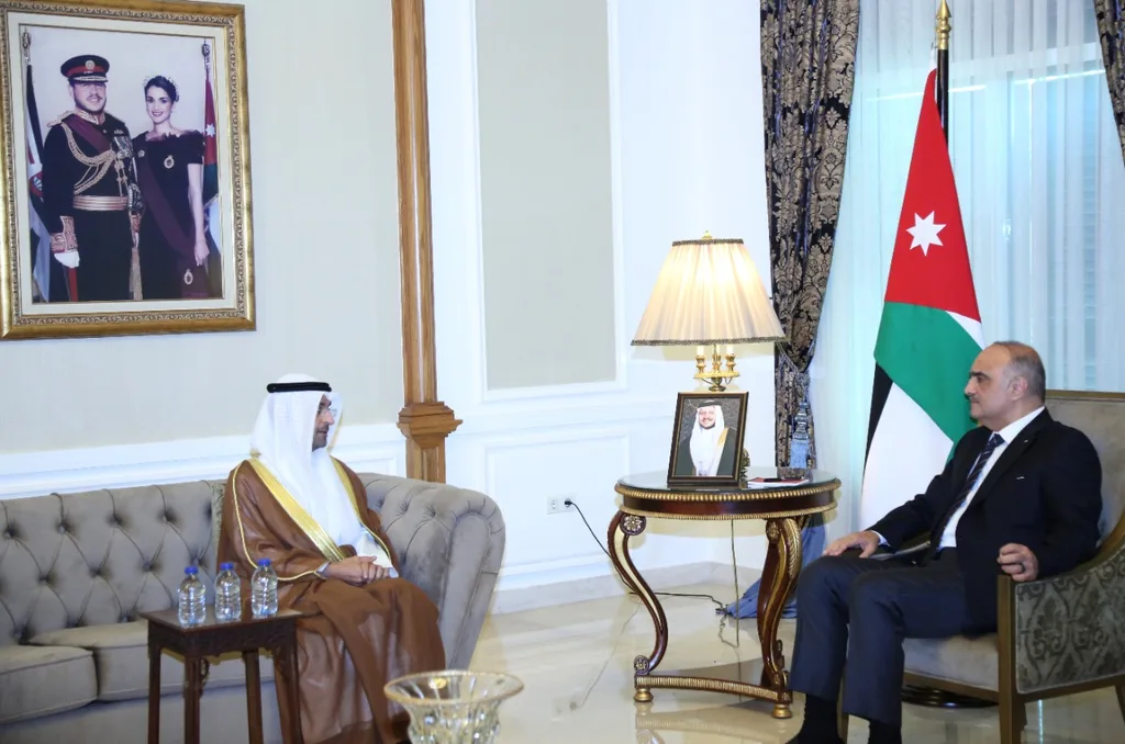 الخصاونة: الأردن مهتم باستقطاب المزيد من الاستثمارات الخليجية