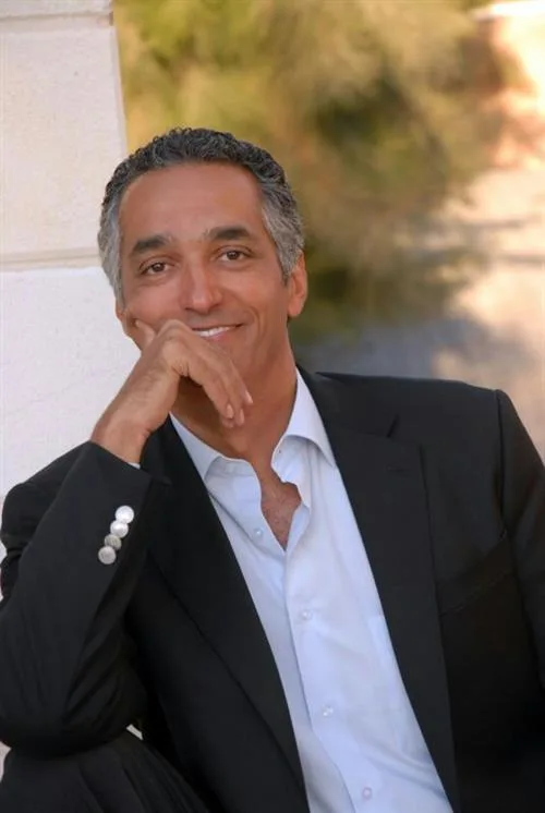 من هو مكرم القيسي وزير السياحة الجديد
