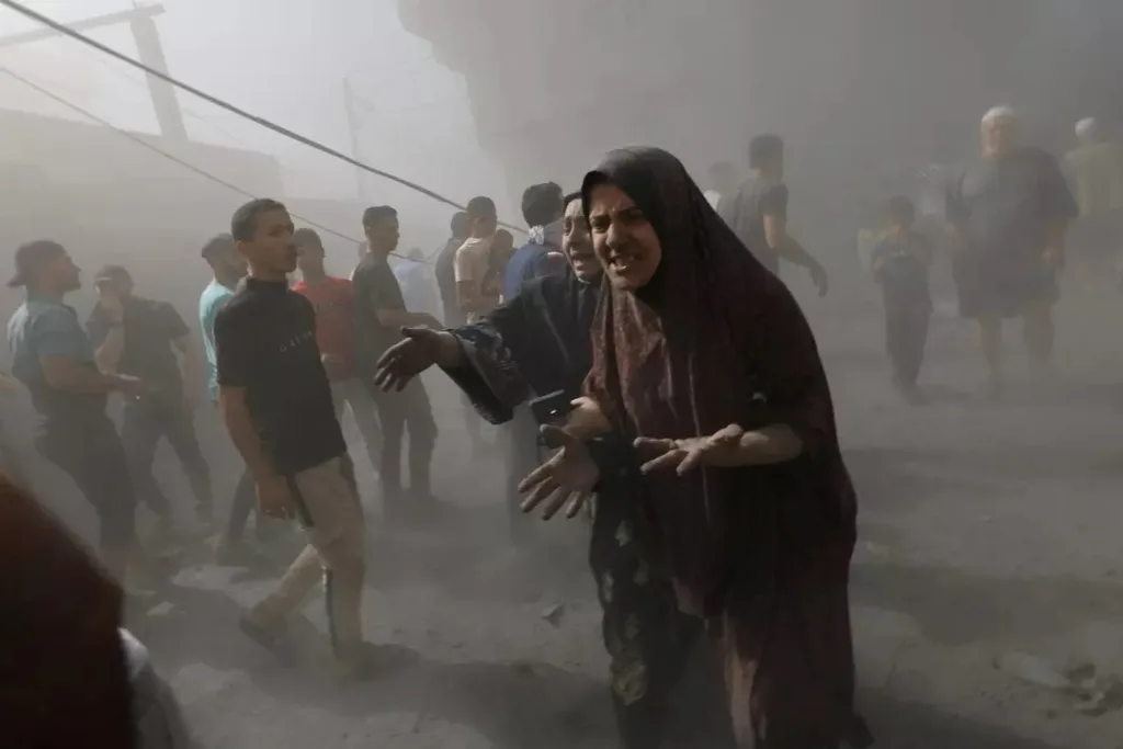 7 شهداء جراء قصف الاحتلال وسط وجنوب قطاع غزة