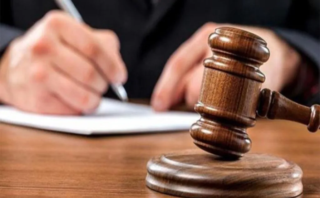 براءة صاحب مقهى من هتك عرض خمسينية .. تفاصيل