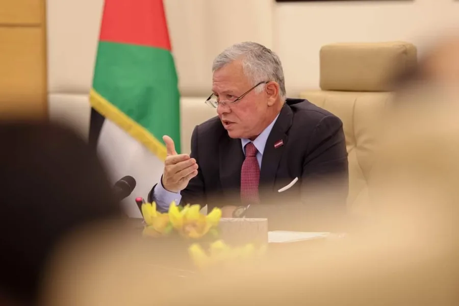 الملك يترأس اجتماعًا أمنيًا لبحث تبعات العدوان الإسرائيلي على إيران
