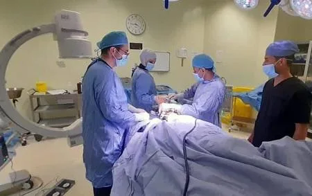 ترميم قدم فتاة بالخدمات الطبية الملكية الأردنية