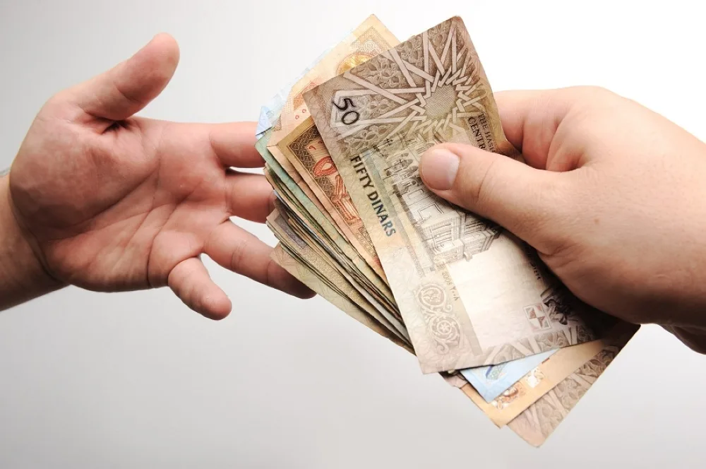 التحديات الاقتصادية بين نزاهة العملية الديمقراطية والمال الأسود