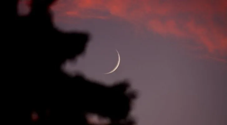 تعذر رؤية الهلال بالأردن والأحد أول أيام رمضان