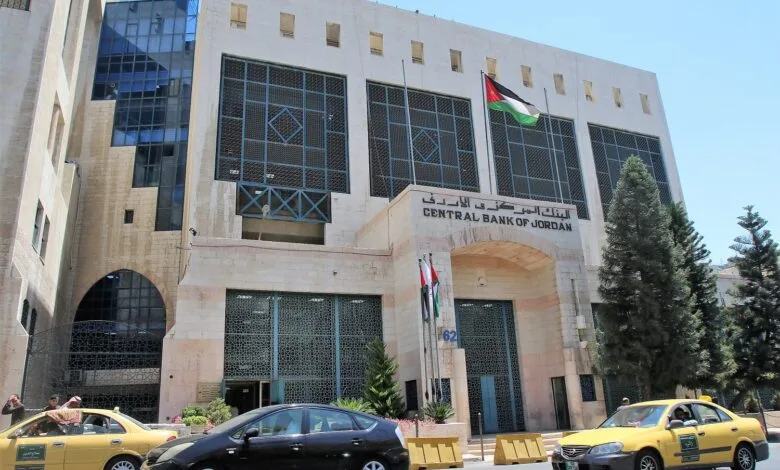 تأجيل أقساط قروض الأفراد لشهر حزيران