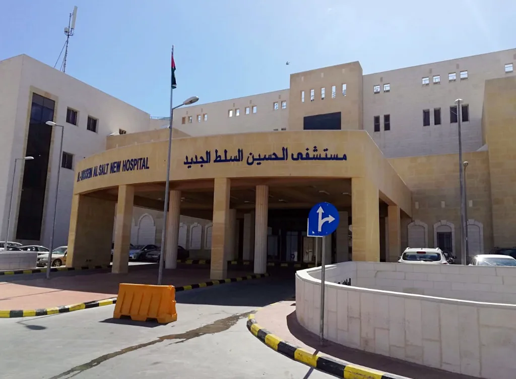 مدير مستشفى السلط يوضح أسباب وفاة طفل راجع المستشفى مساء أمس