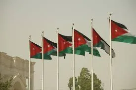 الحكومة : لا تعديل على الحجر والحظر الليلي