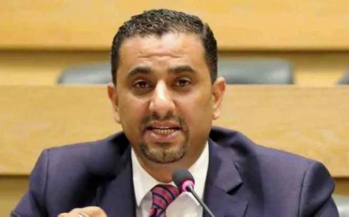 أبو حسان يدعو الحكومة لفتح القطاعات