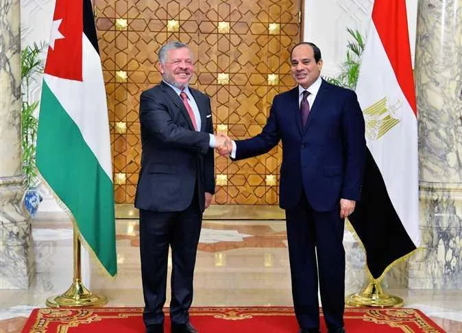 الملك يغادر لمصر للقاء السيسي وملك البحرين