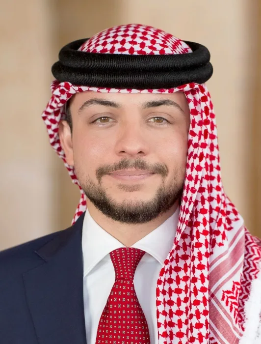 ولي العهد للأردنيات: نصف مجتمعنا.. شريكة رفعتنا وعزنا