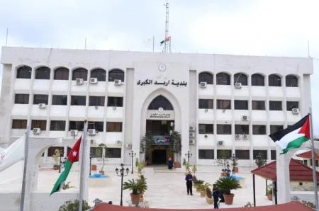 إغلاق 3 منشآت ومخالفة 40 وإنذرا 157 لأسباب صحية في إربد