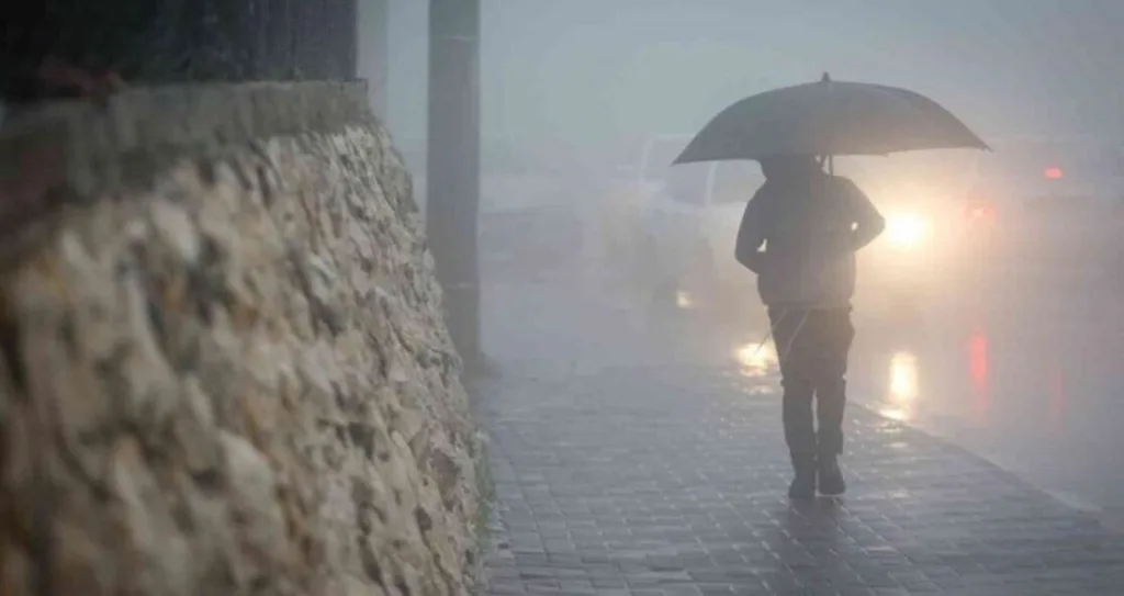 فرصة لهطول زخات من الأمطار قد تكون على شكل زخات ثلجية خفيفة