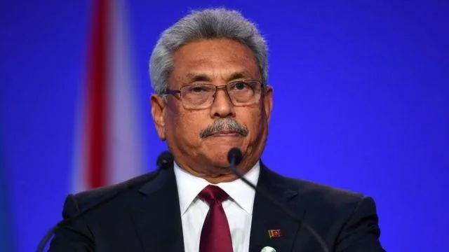 رئيس سريلانكا يغادر بلاده جوا