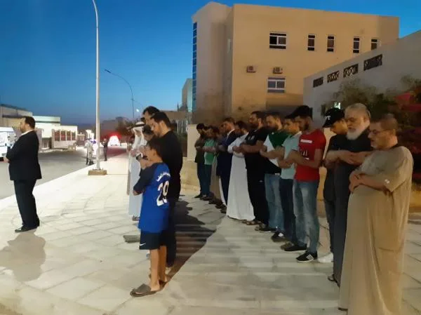 صلاة الغائب على مرسي امام القنصلية في العقبة