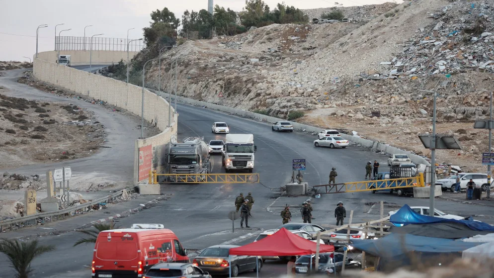 مقتل صهيوني وإصابة 18 بانفجار عبوة ناسفة بالقدس - فيديو