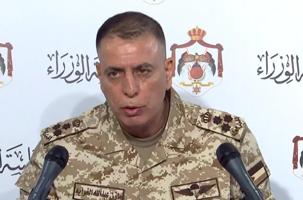 الفراية يعلن آلية الدخول من المعابر البرية .. 350 شخصا يوميا