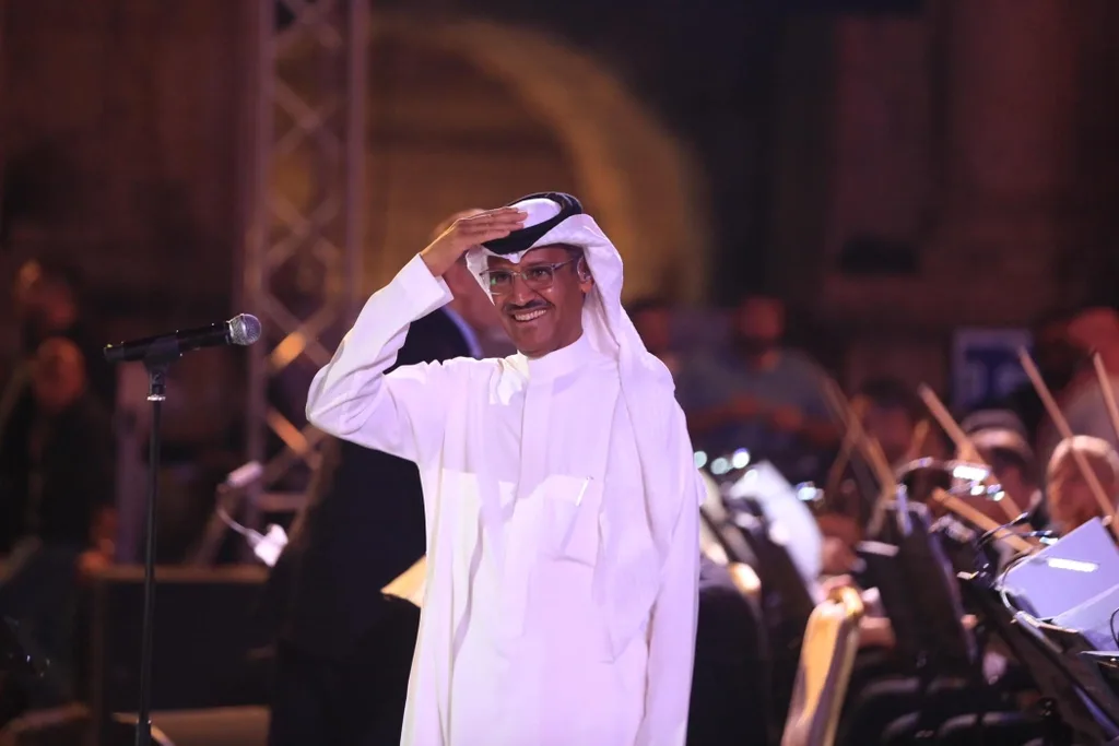 تفاعل استثنائي مع حفل خالد عبدالرحمن في جرش و جماهير الفن العربي تملأ المسرح الجنوبي