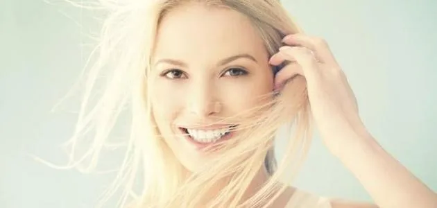 اليك سيدتي نصائح تجعلك أصغر بـ10 سنوات